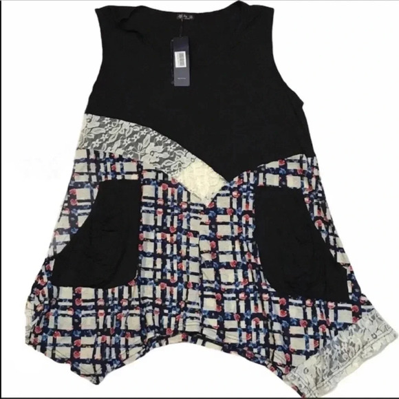 Lily Tops - NWT Lily Asymmetrical Mix Pattern Sleeveless Tunic Size 2X